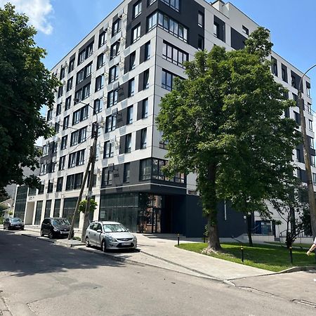 ריבנה Люкс Апартаменти В Центрі Жк Театральний І Жк Шевченка מראה חיצוני תמונה